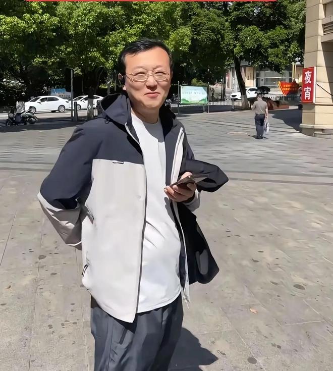 心三姐妹会分红不均看哈妈霸气回复九游会J9瑾汐还没带货网友就担(图5)